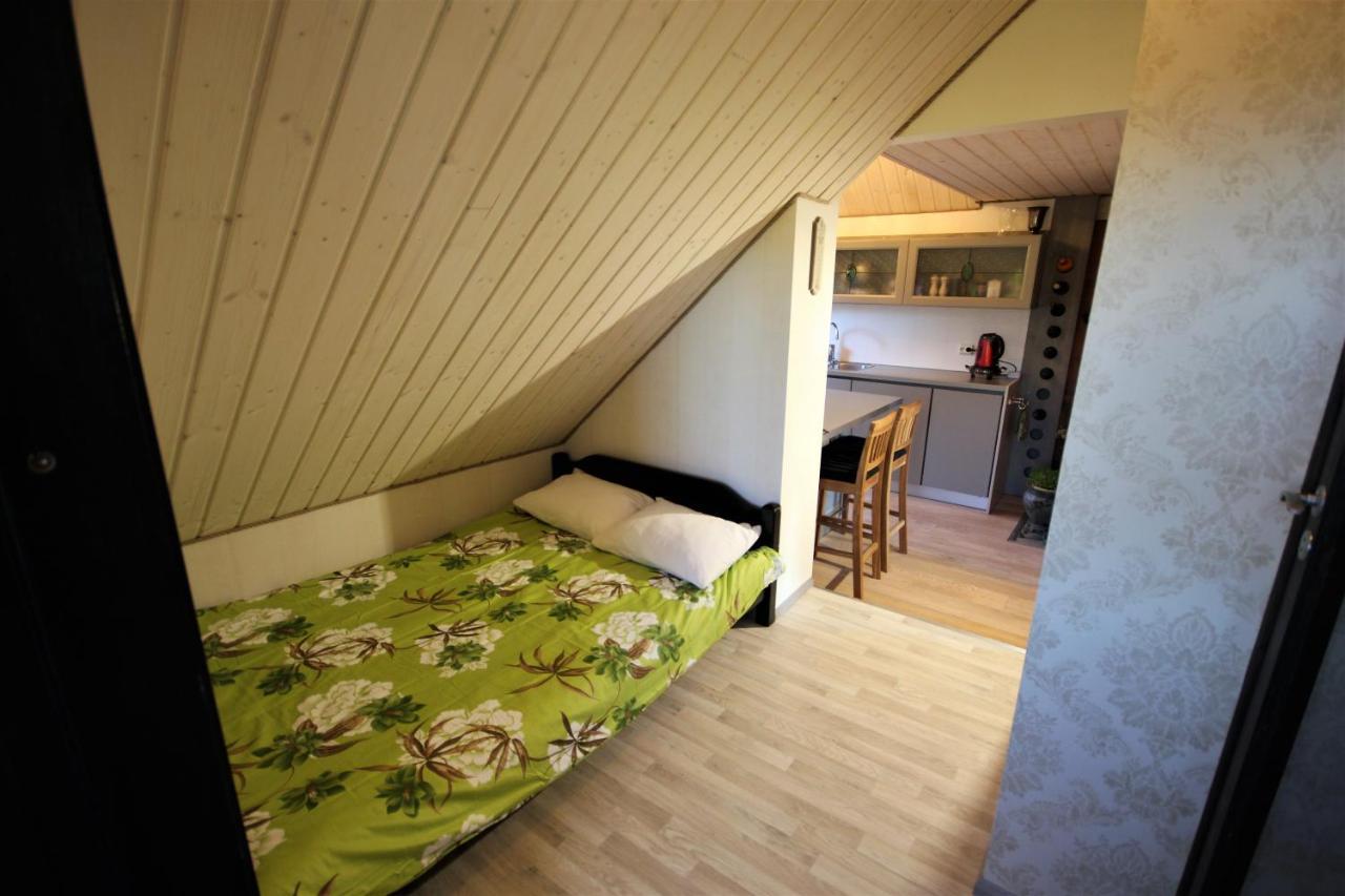 Apartment With Private Garden And Large Balcony 페르누 외부 사진